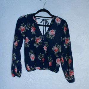 A'Gaci crop top long sleeve floral top
